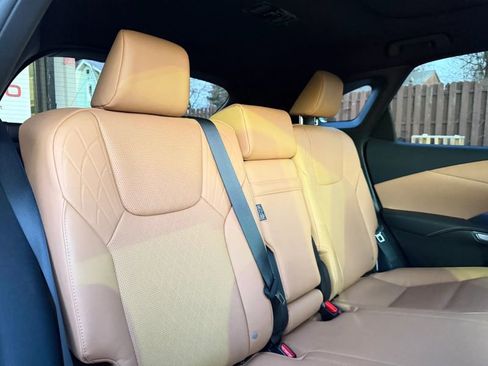 Used 2025 Lexus RX 350 w/ Convenience Package image 26