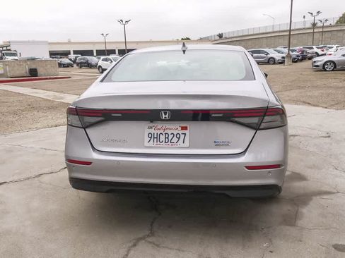 Used 2023 Honda Accord Touring image 8