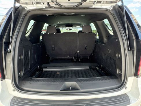 Used 2021 Chevrolet Tahoe 2WD w/ Remote Keyless Entry Package image 25