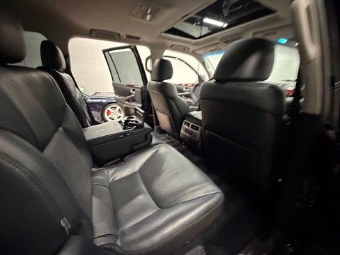 Used 2014 Lexus LX 570 4WD image 33