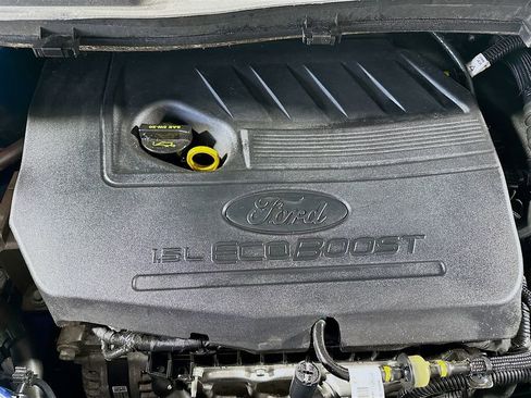 Used 2017 Ford Escape Titanium FWD image 33