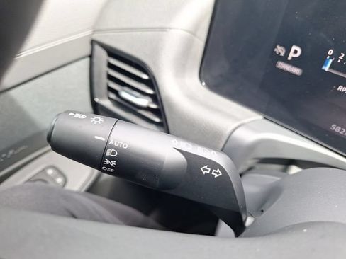 Used 2026 Nissan Sentra SV w/ Floor Mat Package FWD image 21