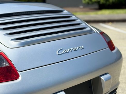 Used 2006 Porsche 911 Carrera RWD image 7