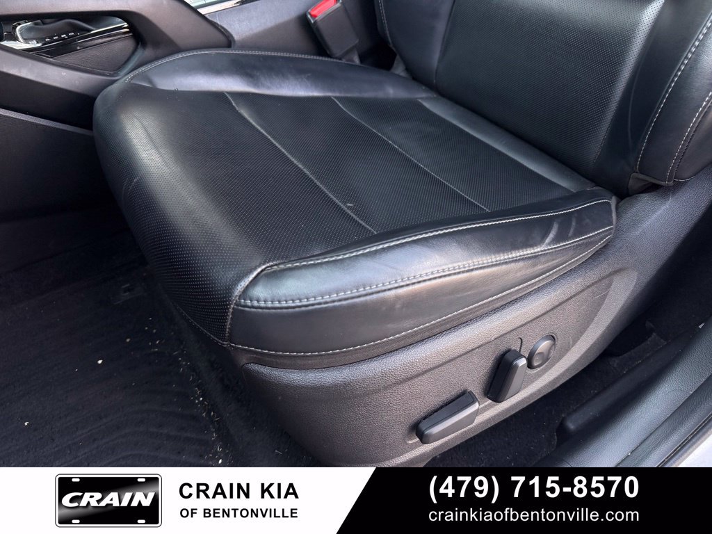 Certified 2024 Kia Telluride S w/ S Sunroof Package FWD image 23