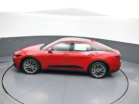 Used 2023 Toyota Crown Limited w/ Advanced Technology Package image 40