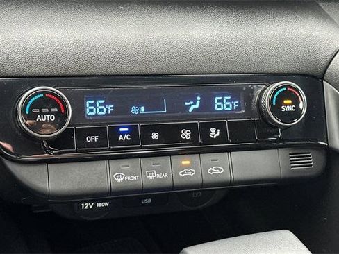 Certified 2025 Hyundai Elantra Sport image 20