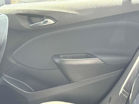Used 2019 Chevrolet Cruze LT FWD image 13
