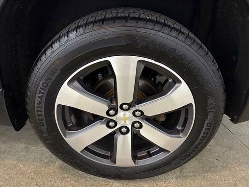 Used 2018 Chevrolet Traverse LT w/ LPO, Floor Liner Package AWD/4WD image 8