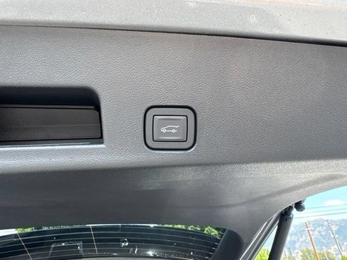 New 2026 Chevrolet Traverse RS AWD/4WD image 14