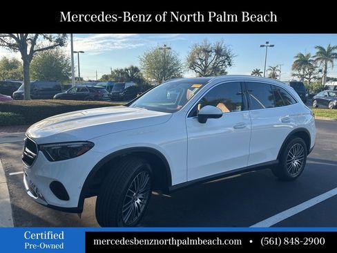 Used 2023 Mercedes-Benz GLC 300 4MATIC image 1