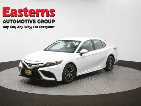Used 2024 Toyota Camry SE AWD/4WD image 54