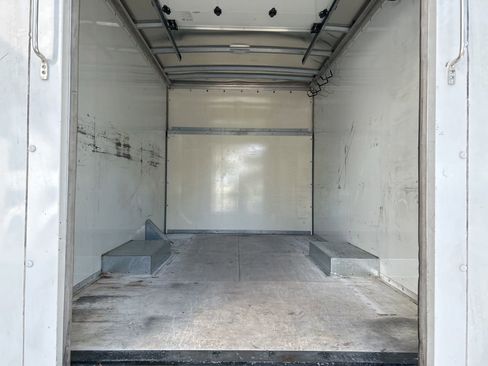 Used 2023 GMC Savana 3500 w/ Power Convenience Package image 25