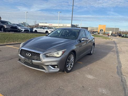 Used 2018 INFINITI Q50 Luxe w/ Sensory Package (Luxe) image 16