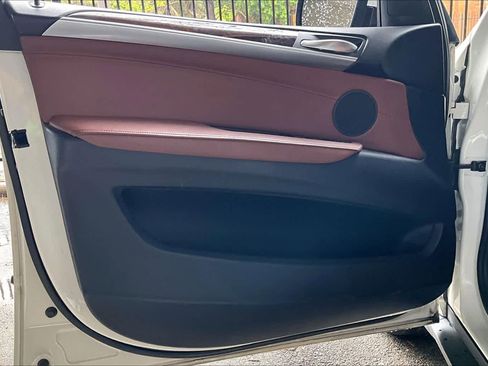 Used 2013 BMW X5 xDrive35i image 21