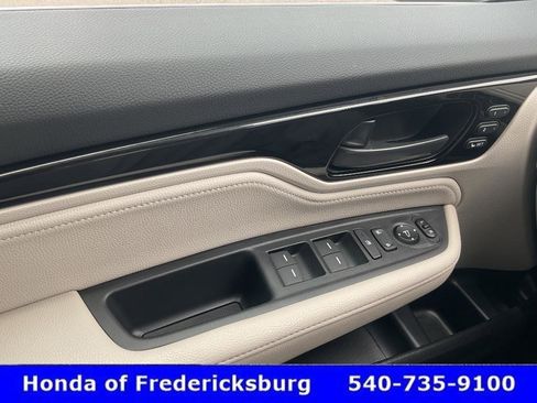 Certified 2026 Honda Odyssey Touring image 24