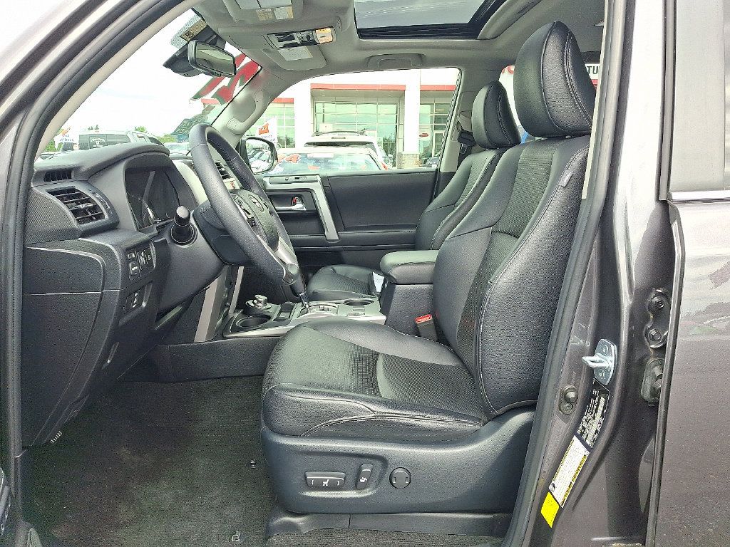 Used 2021 Toyota 4Runner Limited AWD/4WD image 14
