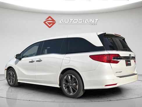 Used 2023 Honda Odyssey Elite image 7