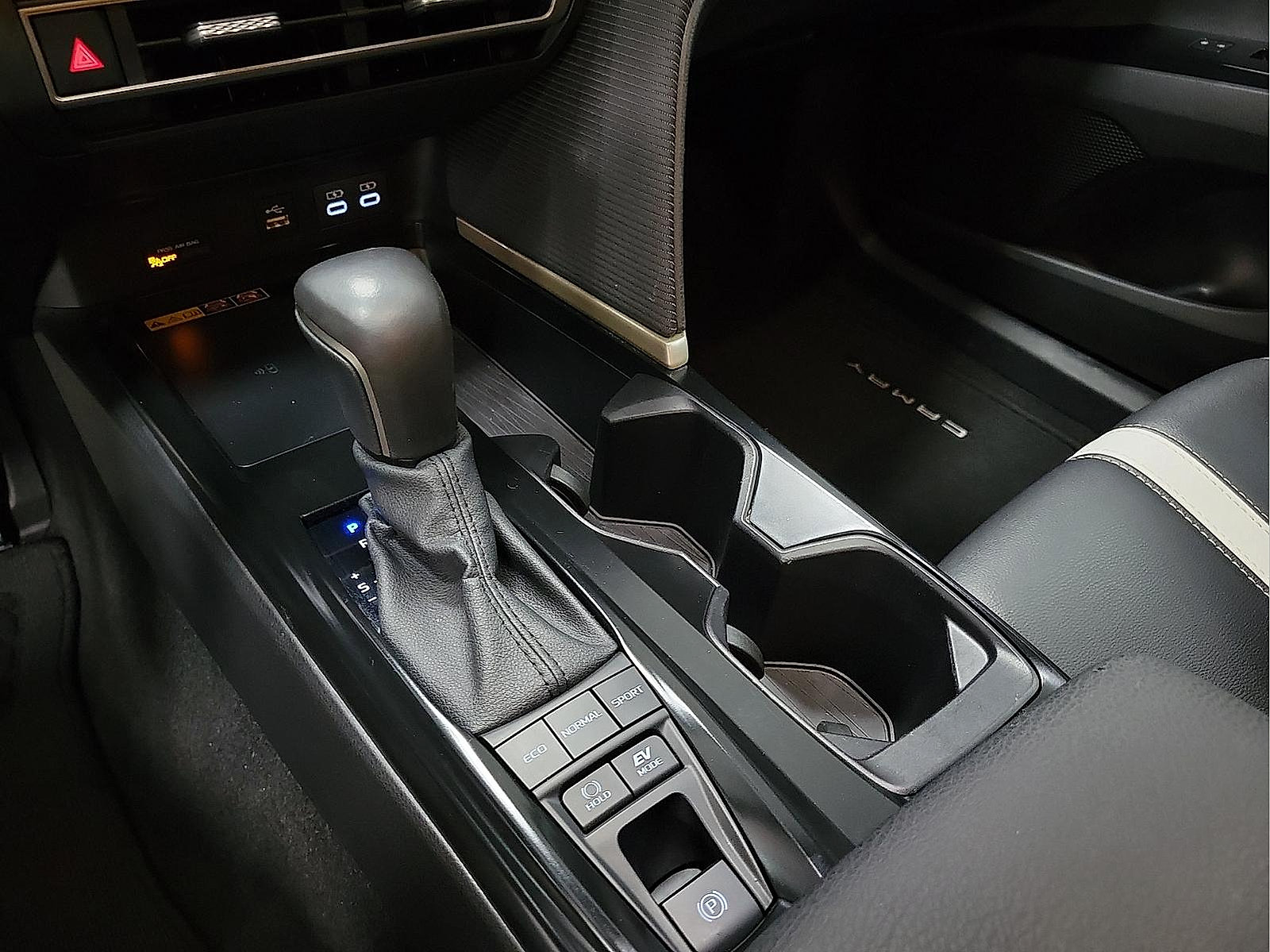 Certified 2025 Toyota Camry SE w/ Convenience Package FWD image 19