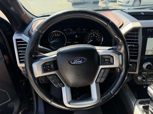 Used 2018 Ford F150 Platinum w/ Technology Package AWD/4WD image 8