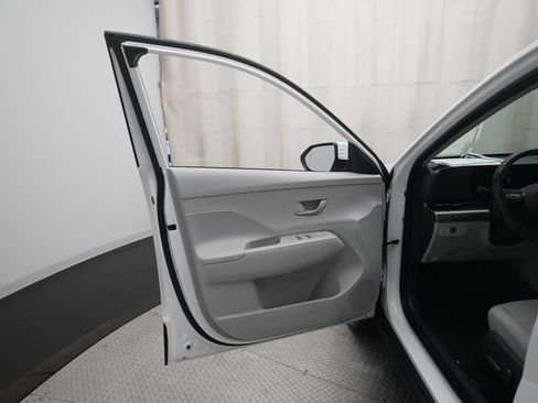 Used 2024 Hyundai Kona SEL AWD/4WD image 27