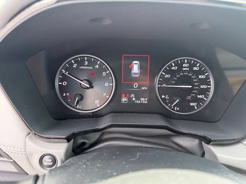 Used 2025 Subaru Outback Premium AWD/4WD image 32