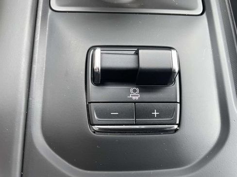 Used 2024 GMC Sierra 1500 Denali Ultimate AWD/4WD image 33