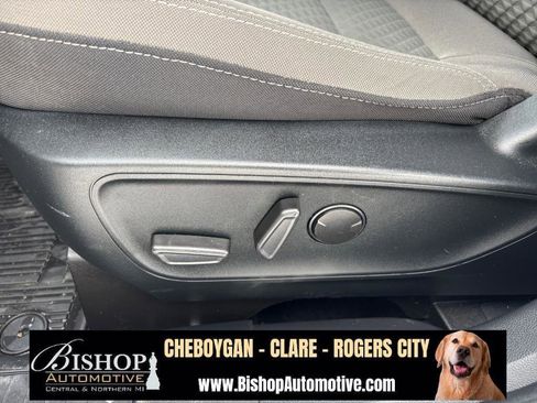 Used 2022 Ford Escape SE w/ Cold Weather Package image 22