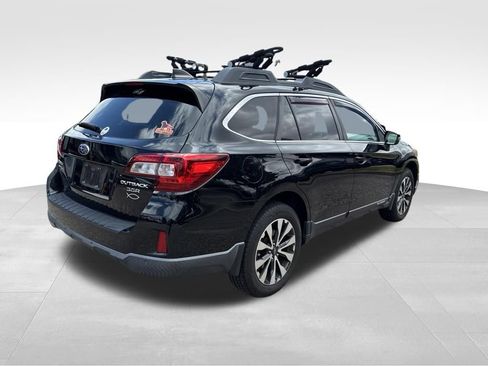 Used 2017 Subaru Outback 3.6R Limited AWD/4WD image 5