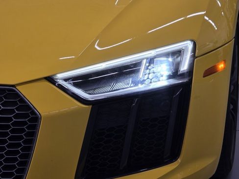 Used 2018 Audi R8 V10 plus image 10