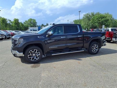 Used 2023 GMC Sierra 1500 SLT w/ SLT Premium Plus Package image 8