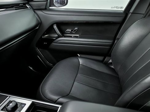 Used 2023 Land Rover Range Rover SV AWD/4WD image 39