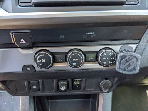 Used 2019 Toyota Tacoma SR5 image 26