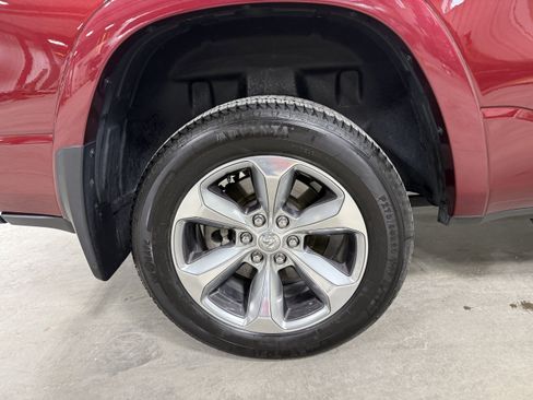 Used 2020 RAM 1500 Limited image 7
