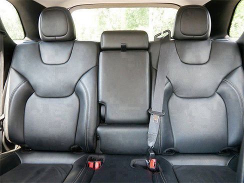 Used 2023 Jeep Cherokee Altitude Lux image 14