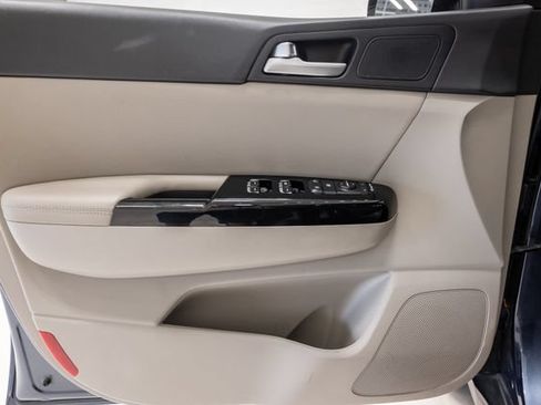 Used 2020 Kia Sportage EX FWD image 8
