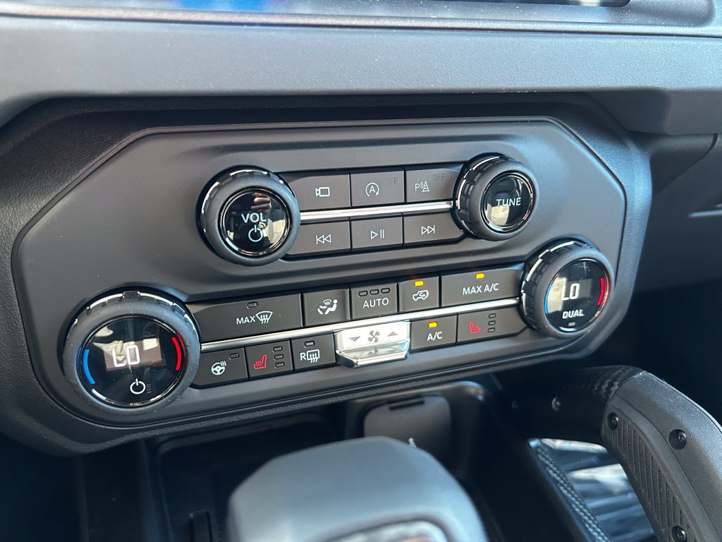 New 2026 Ford Bronco Raptor w/ Interior Carbon Fiber Pack AWD/4WD image 19
