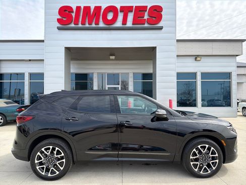 Used 2025 Chevrolet Blazer RS image 1