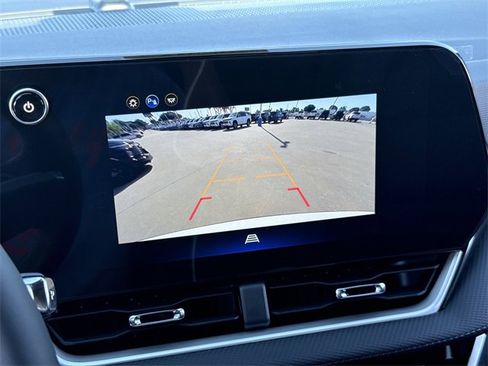 New 2026 Chevrolet Equinox LT w/ Convenience Package II image 16