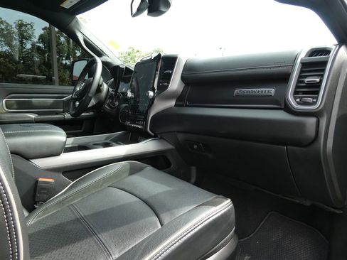 Used 2024 RAM 2500 Laramie w/ Night Edition AWD/4WD image 14
