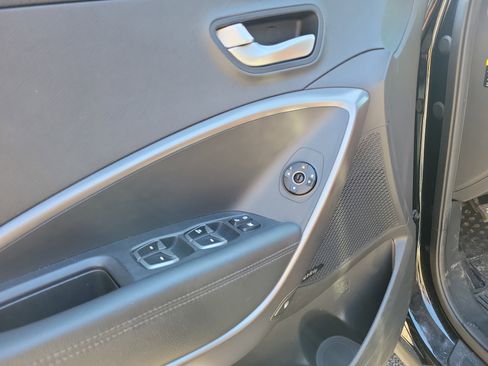 Used 2014 Hyundai Santa Fe Sport 2.0T w/ Navigation Package 06 image 19