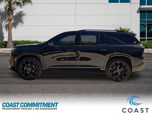 Used 2024 Chevrolet Traverse RS w/ LPO, Floor Liner Package image 10