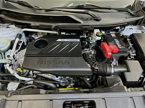 Used 2023 Nissan Rogue SL image 35