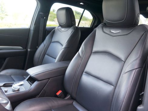 Used 2020 Cadillac XT4 Premium Luxury w/ Cold Weather Package image 23