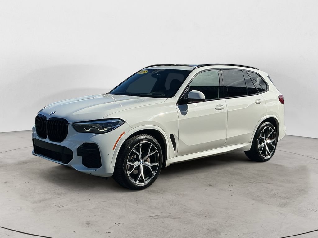 Used 2022 BMW X5 xDrive40i w/ M Sport Package AWD/4WD image 1