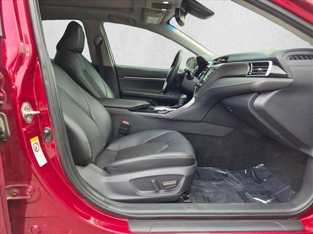 Used 2018 Toyota Camry XSE FWD image 22