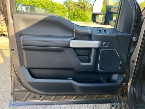 Certified 2021 Ford F250 Lariat w/ Tremor Off-Road Package image 26