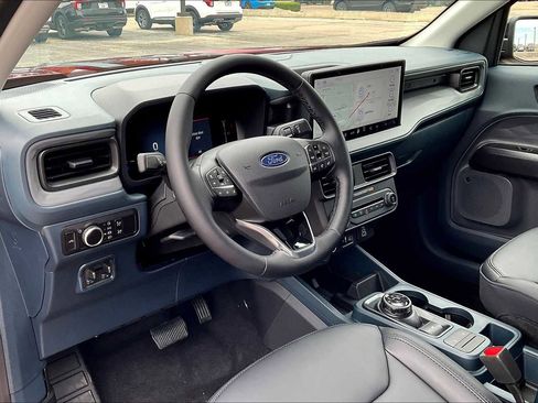 New 2025 Ford Maverick Lariat w/ Black Appearance Package image 8