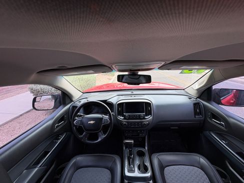 Used 2015 Chevrolet Colorado Z71 RWD image 12
