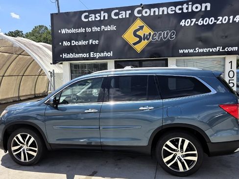 Used 2018 Honda Pilot Touring image 8