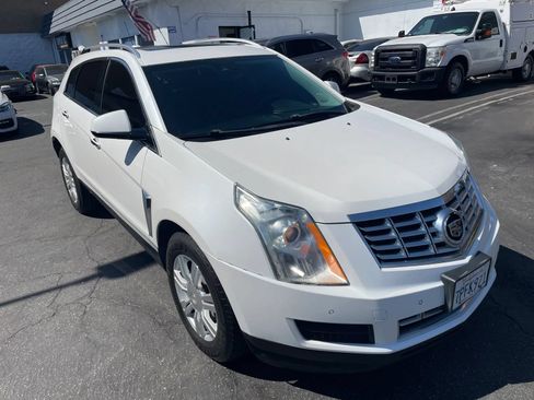 Used 2016 Cadillac SRX Luxury w/ Driver Awareness Package FWD image 8